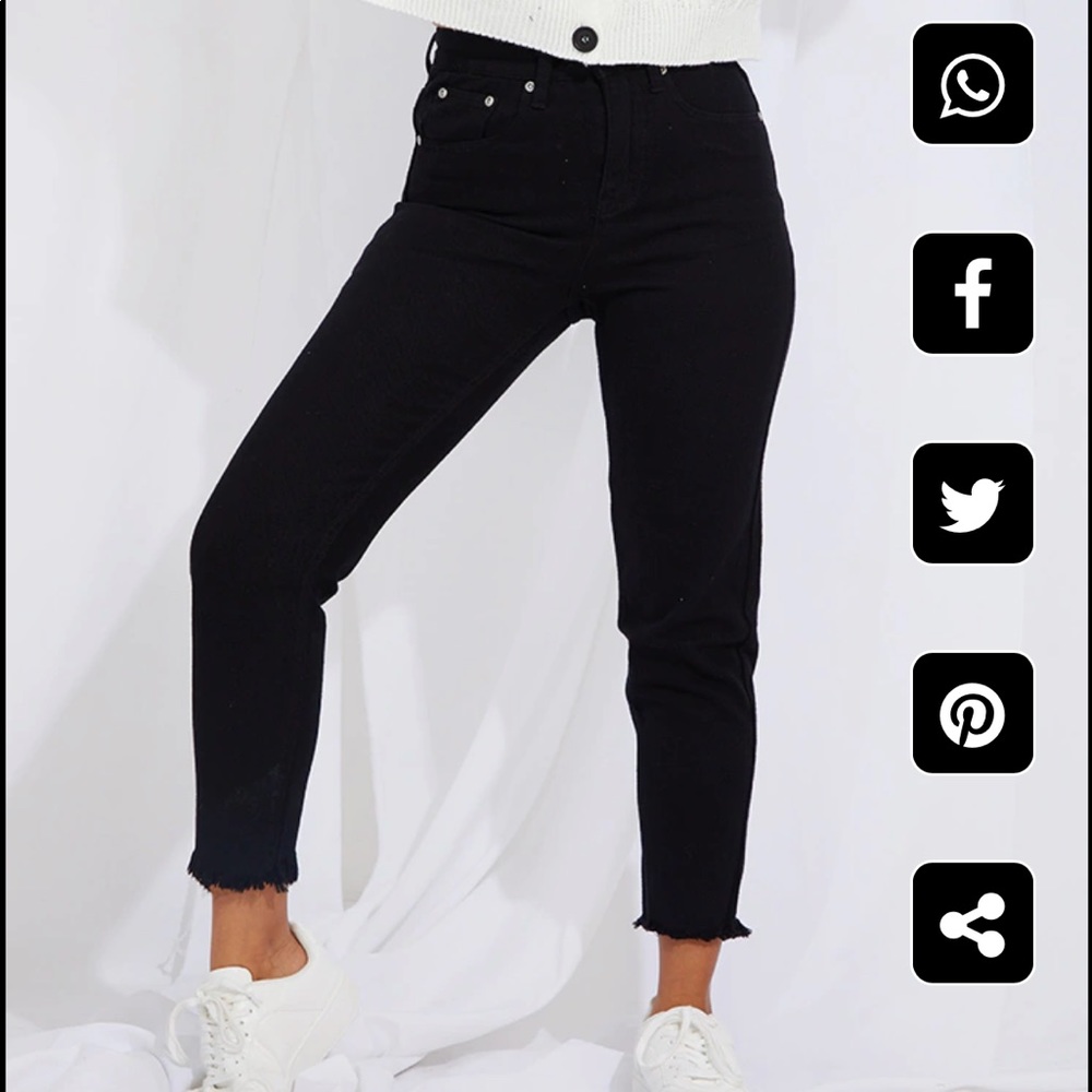 Petite Black Denim Straight Leg Jeans Size 4 (USA)